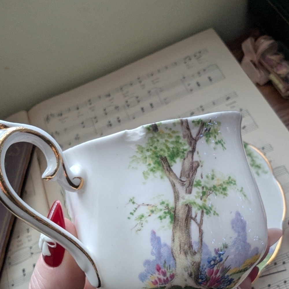 Royal Albert Greenwood Tree Floral Teacup and Saucer with Gold Trim - Picture 8 of 10